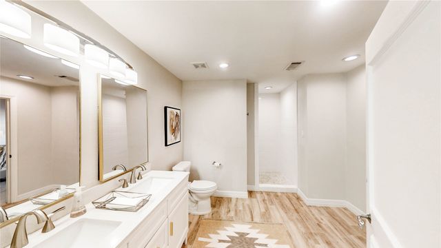 324 E Carruth Lane, Double Oak, TX 75077