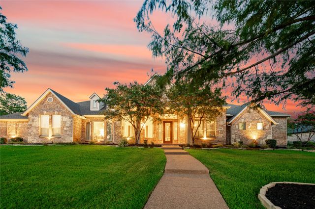 324 E Carruth Lane, Double Oak, TX 75077