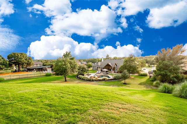 324 E Carruth Lane, Double Oak, TX 75077
