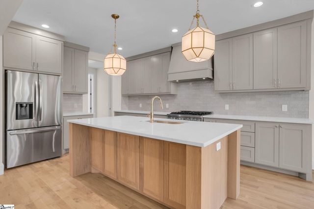 14 Plum Drive, Greenville, SC 29605