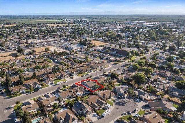 2318 California St, Escalon, CA 95320