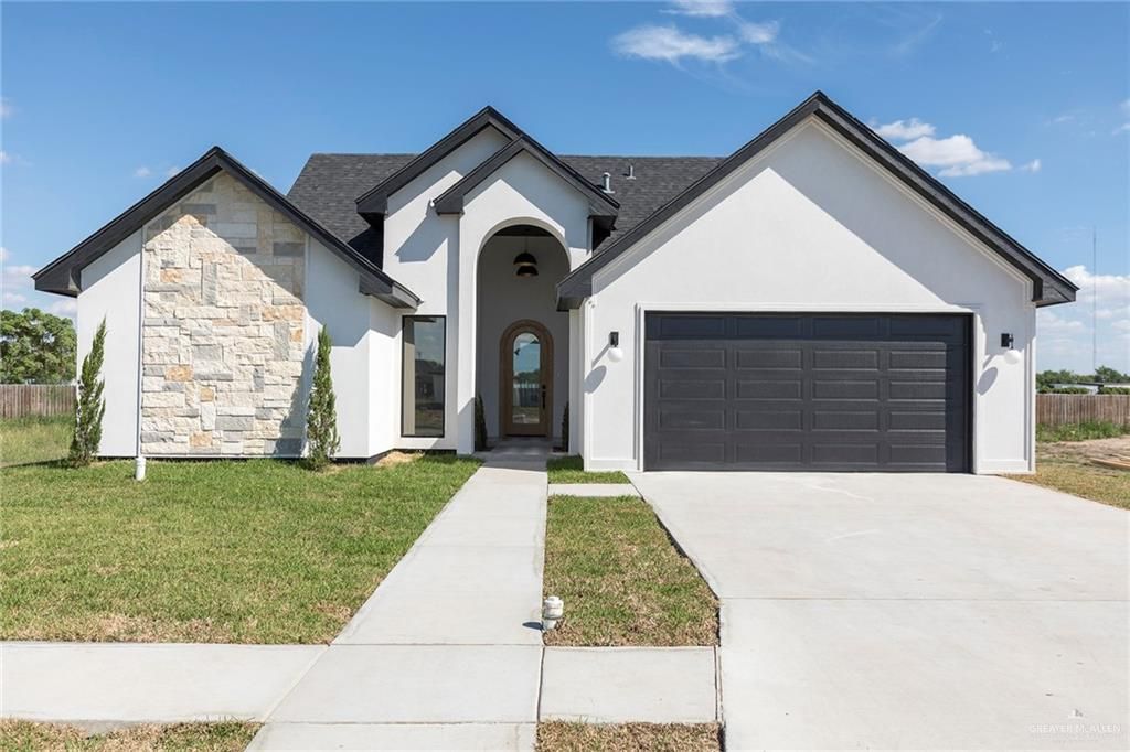 301 N 32nd Street, Hidalgo, TX 78557