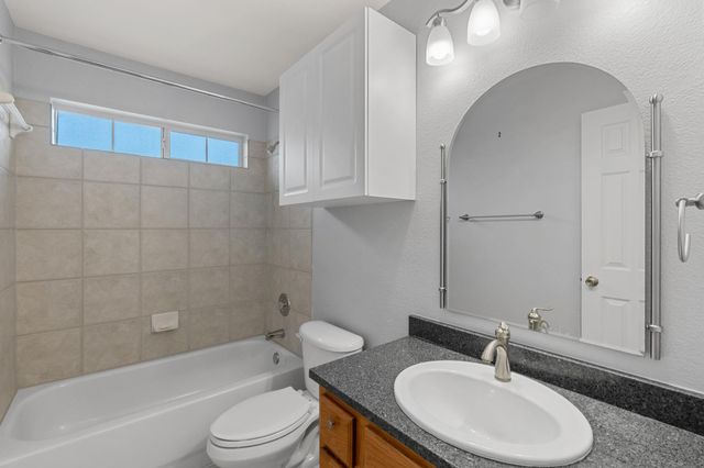 30388 Ledgemont LN, Georgetown, TX 78628