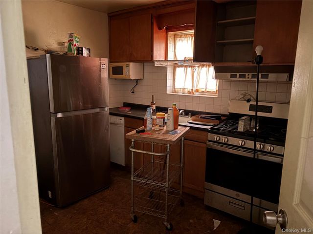 2928 Fenton Avenue, Bronx, NY 10469