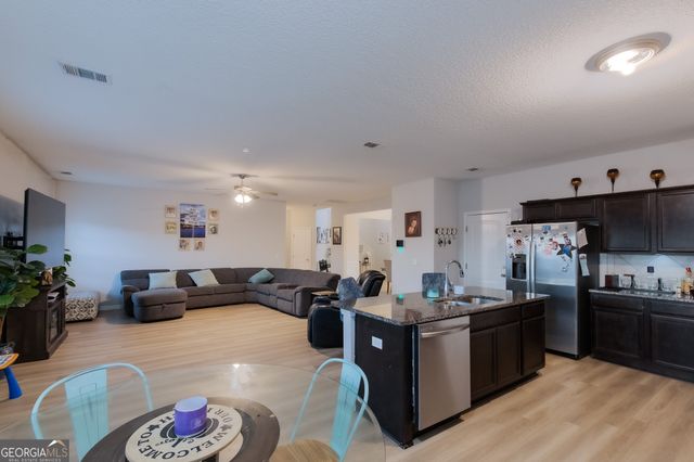 118 Loganberry Lane NE, Ludowici, GA 31316