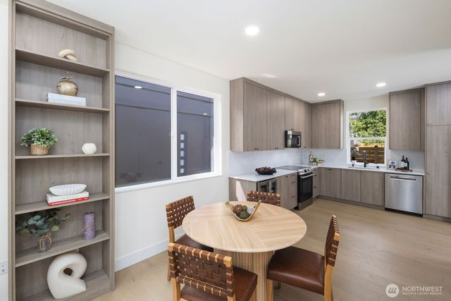 311 NW 92nd Street, Seattle, WA 98117