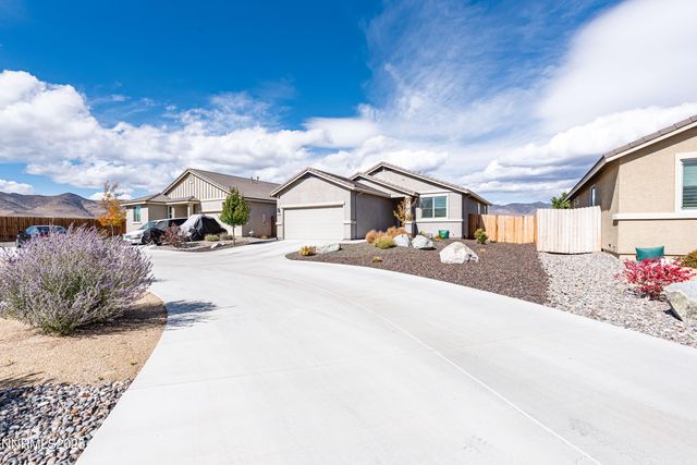 198 McMarlin Way, Dayton, NV 89403
