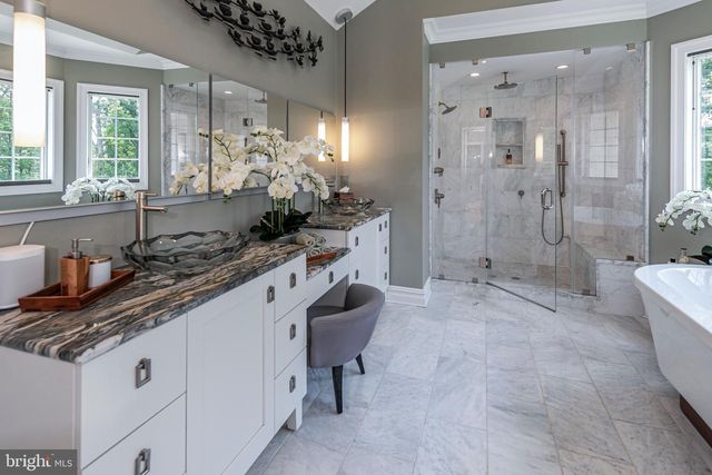 54 RUSSELL RD, Princeton, NJ 08540