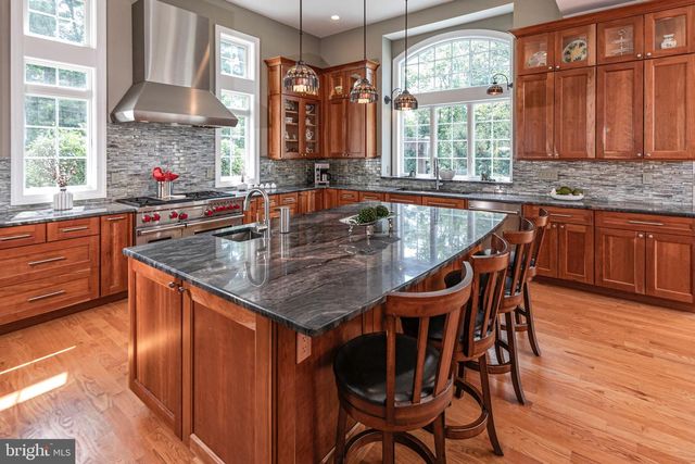 54 RUSSELL RD, Princeton, NJ 08540