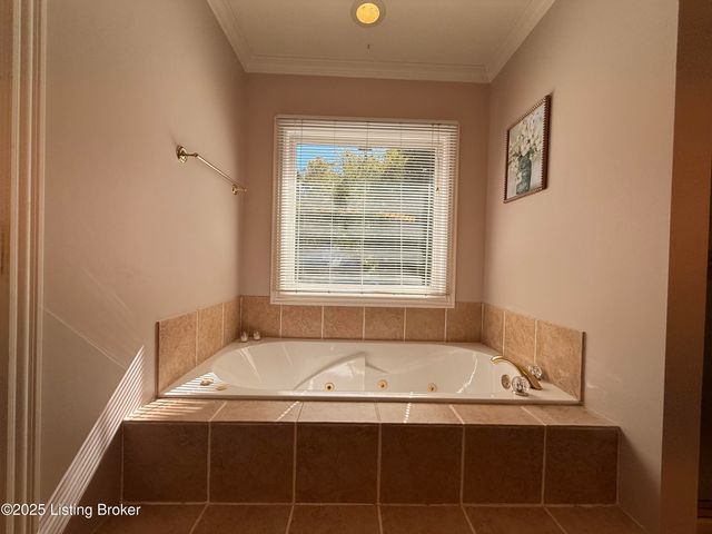 765 Wilderness Trail, Shepherdsville, KY 40165