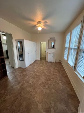 476 E Boswell, Batesville, AR 72501