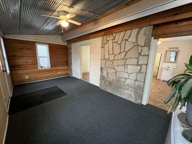 476 E Boswell, Batesville, AR 72501