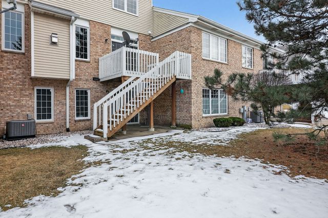 18104 Lake Shore Drive, Orland Park, IL 60467