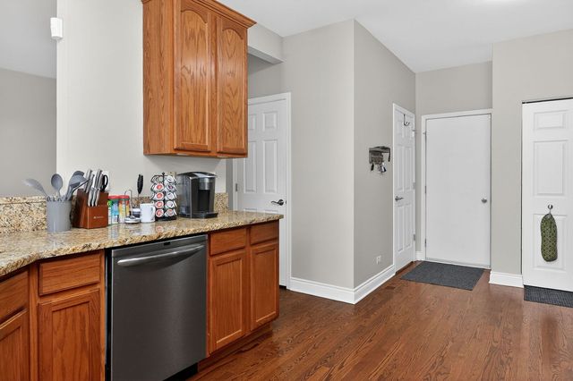 18104 Lake Shore Drive, Orland Park, IL 60467