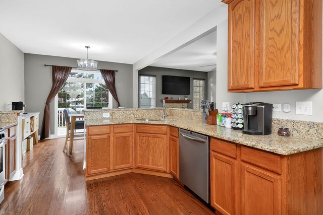 18104 Lake Shore Drive, Orland Park, IL 60467