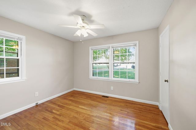 909 Bryn Mawr Court, Apex, NC 27502