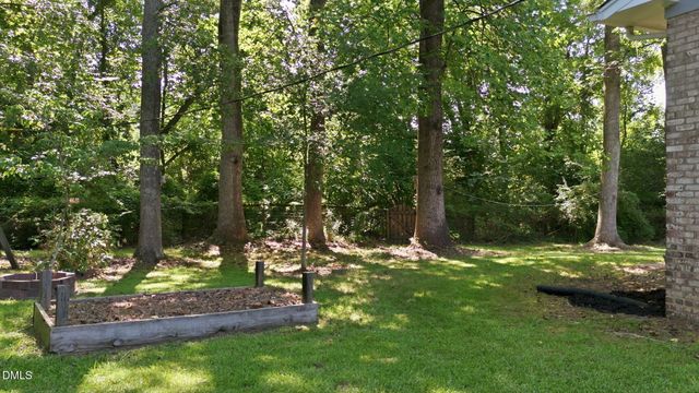 909 Bryn Mawr Court, Apex, NC 27502