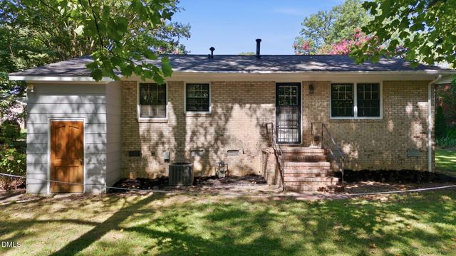 909 Bryn Mawr Court, Apex, NC 27502