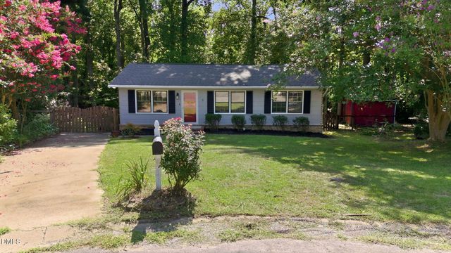 909 Bryn Mawr Court, Apex, NC 27502