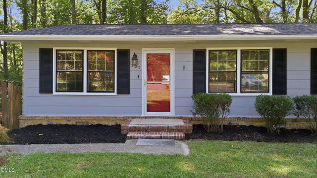 909 Bryn Mawr Court, Apex, NC 27502