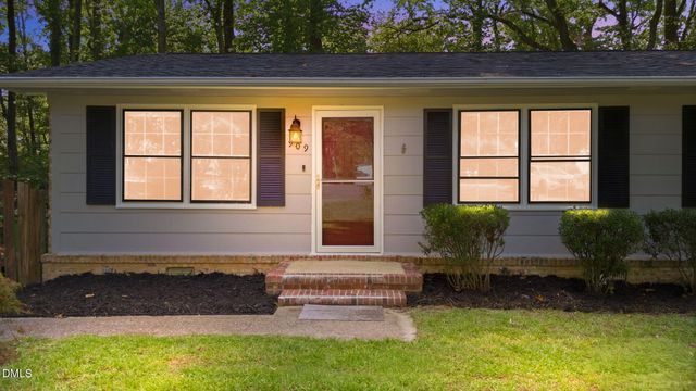 909 Bryn Mawr Court, Apex, NC 27502