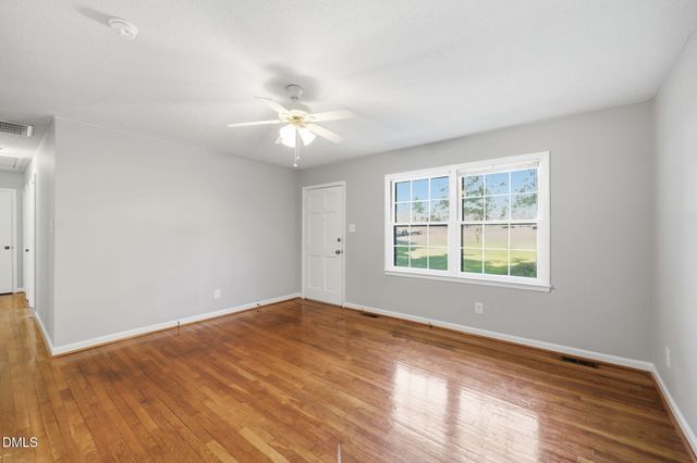 909 Bryn Mawr Court, Apex, NC 27502