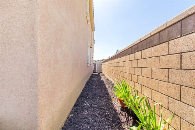 34868 Wild Flax Court, Murrieta, CA 92563