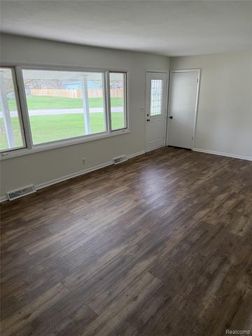 6924 Lynn Ann Drive, Hudsonville, MI 49426
