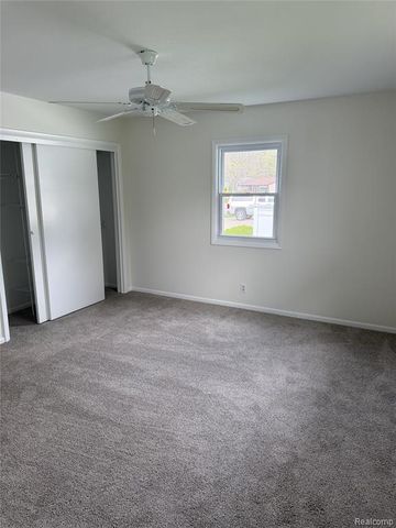6924 Lynn Ann Drive, Hudsonville, MI 49426