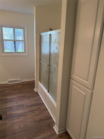 6924 Lynn Ann Drive, Hudsonville, MI 49426