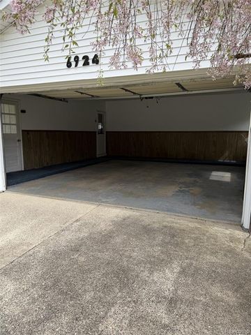 6924 Lynn Ann Drive, Hudsonville, MI 49426