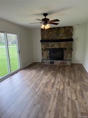 6924 Lynn Ann Drive, Hudsonville, MI 49426