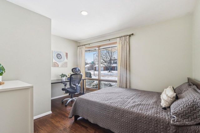 3254 S 121st STREET, West Allis, WI 53227