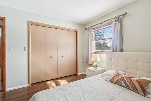 3254 S 121st STREET, West Allis, WI 53227