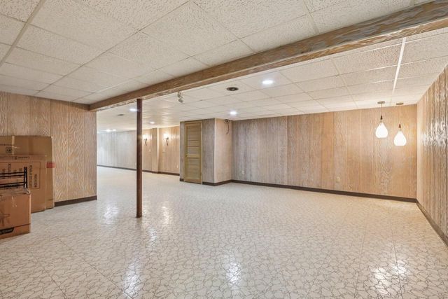 3254 S 121st STREET, West Allis, WI 53227