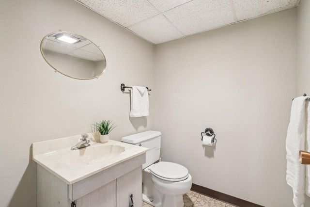 3254 S 121st STREET, West Allis, WI 53227