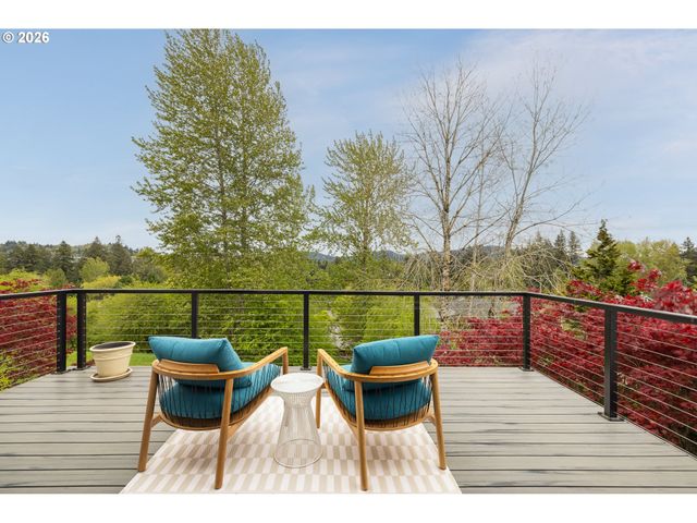 15829 Se BYBEE Dr, Portland, OR 97236