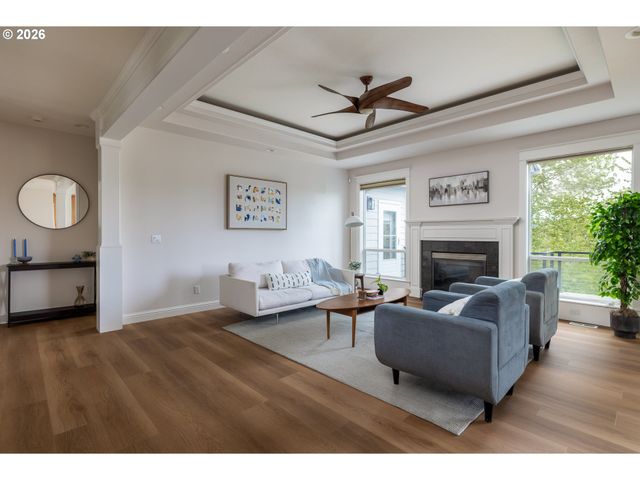 15829 Se BYBEE Dr, Portland, OR 97236