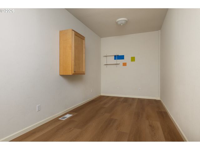 15829 Se BYBEE Dr, Portland, OR 97236