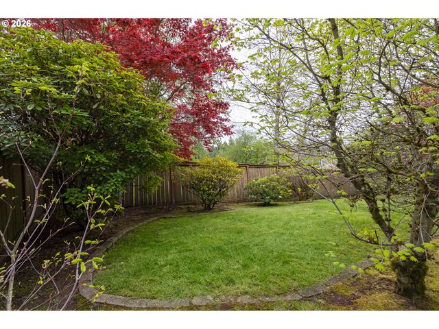 15829 Se BYBEE Dr, Portland, OR 97236