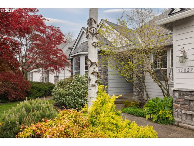 15829 Se BYBEE Dr, Portland, OR 97236