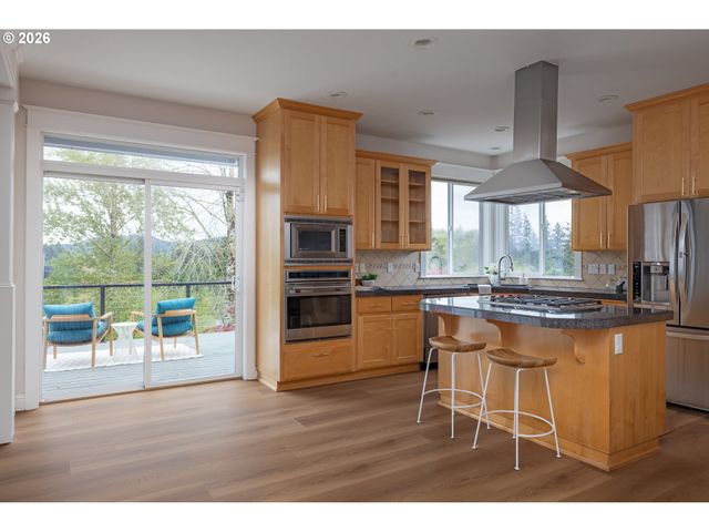 15829 Se BYBEE Dr, Portland, OR 97236