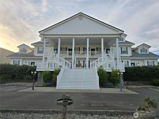 855 NW Ocean Shores Boulevard #201, Ocean Shores, WA 98569