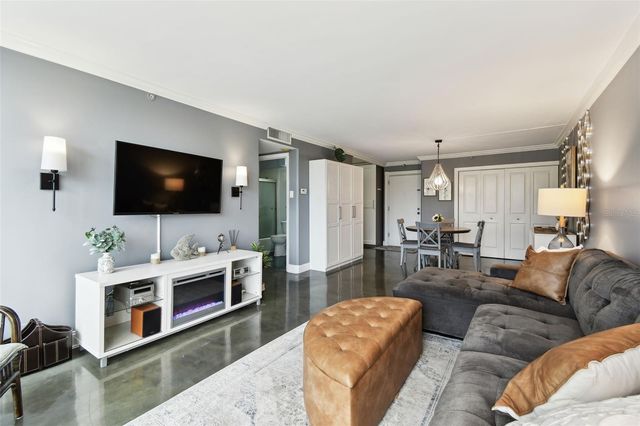 255 DOLPHIN POINT 207, Clearwater Beach, FL 33767