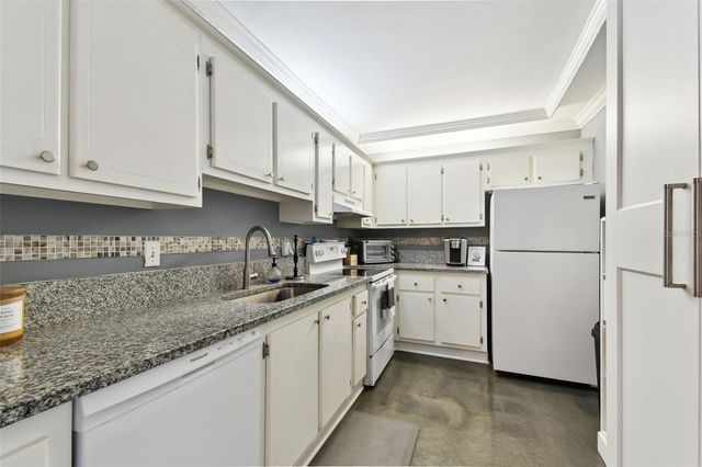 255 DOLPHIN POINT 207, Clearwater Beach, FL 33767
