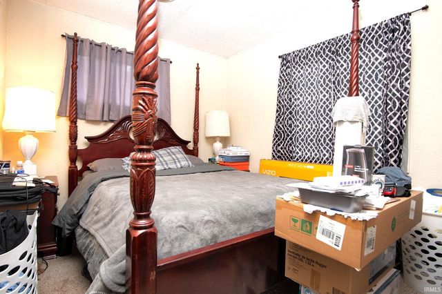 806 Courtney Drive, New Haven, IN 46774