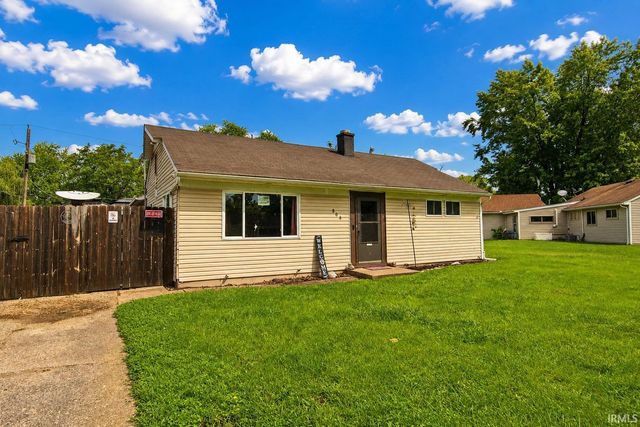 806 Courtney Drive, New Haven, IN 46774