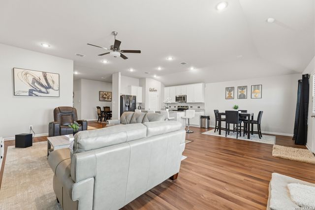 5538 Jade Valley, San Antonio, TX 78242