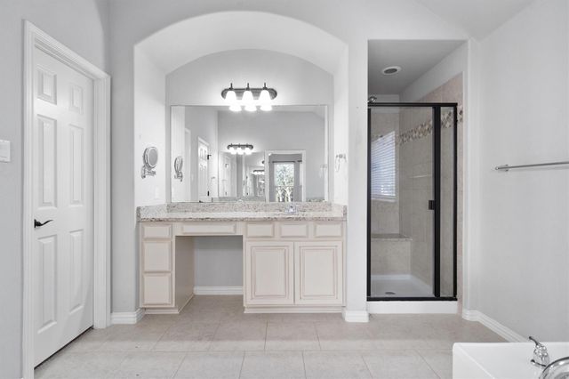 1413 Amarone DR, Leander, TX 78641