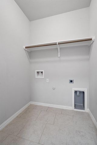 1413 Amarone DR, Leander, TX 78641